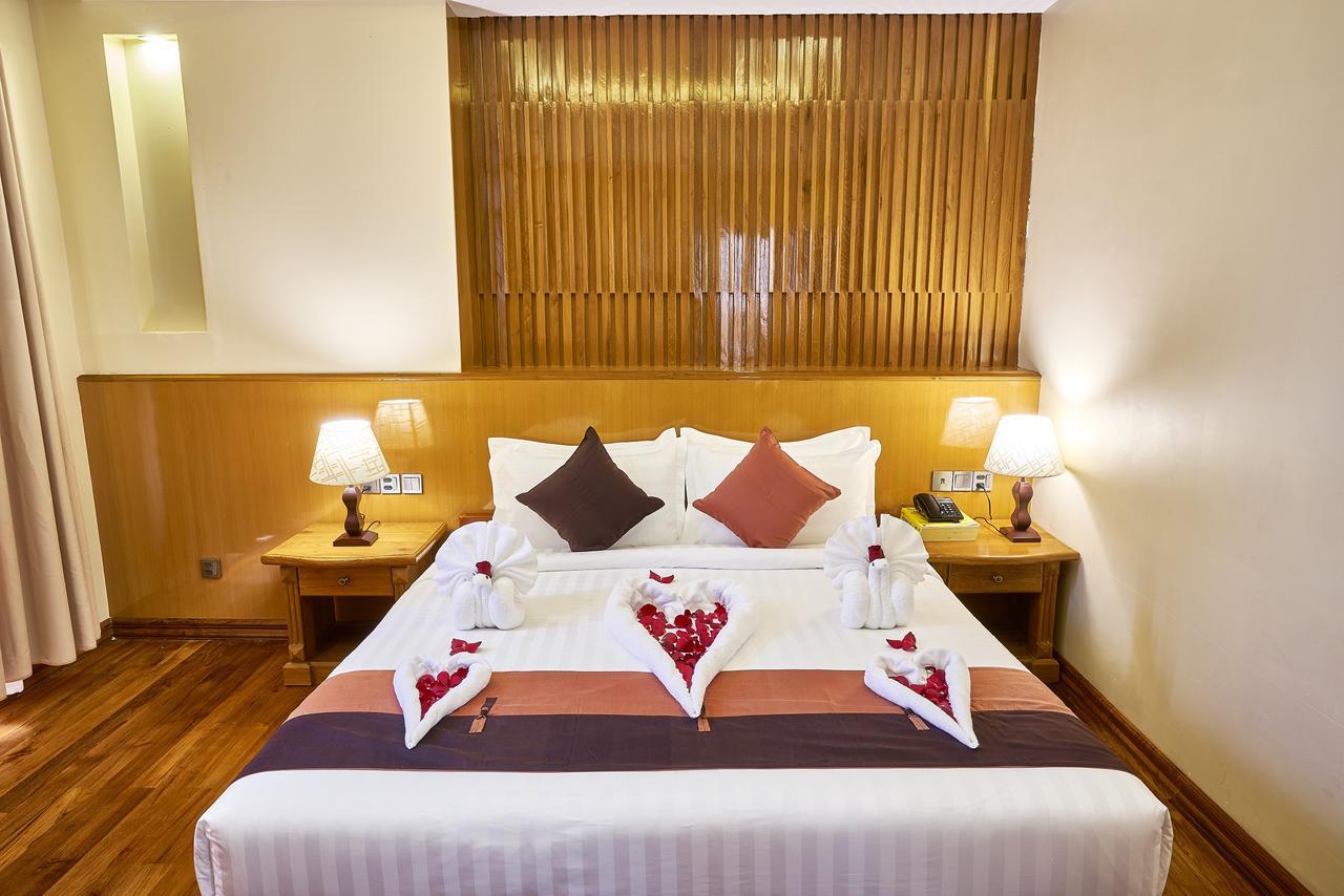 Hotel Apex Мандалей Екстериор снимка